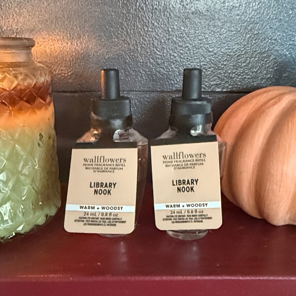 White Barn Wallflowers Library Nook Fragrance Refills- 2